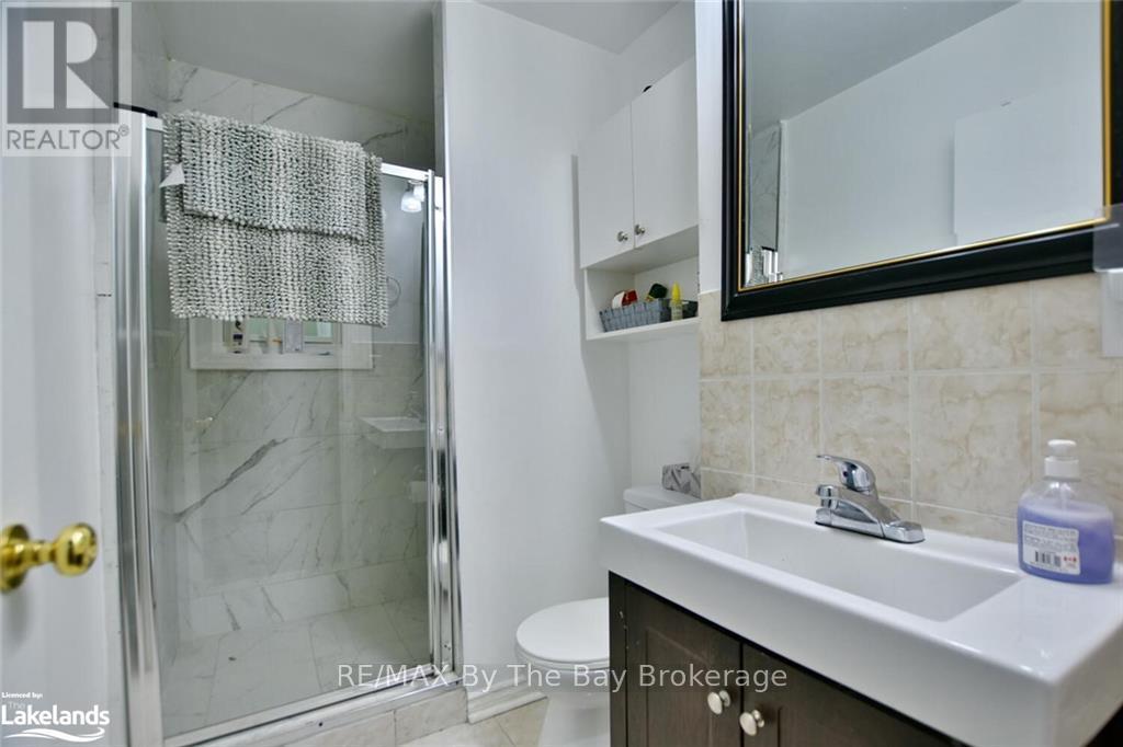 646 River Road E Property Photo 23