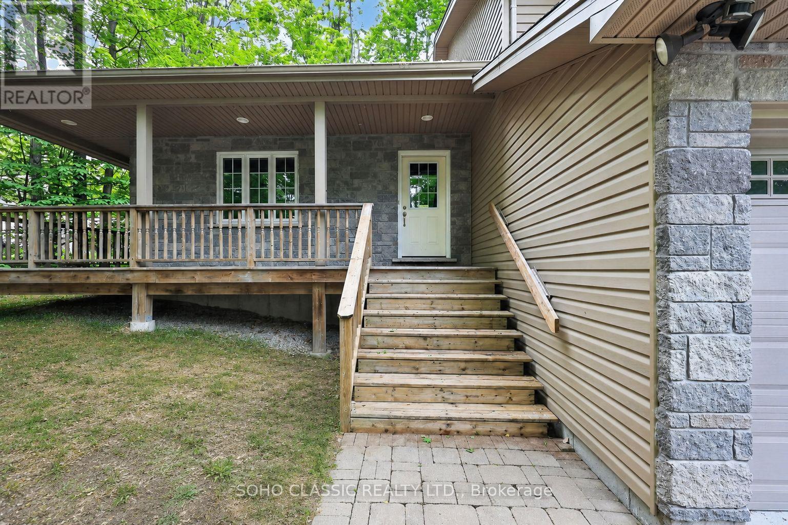 16 Oneida Avenue Property Photo 4