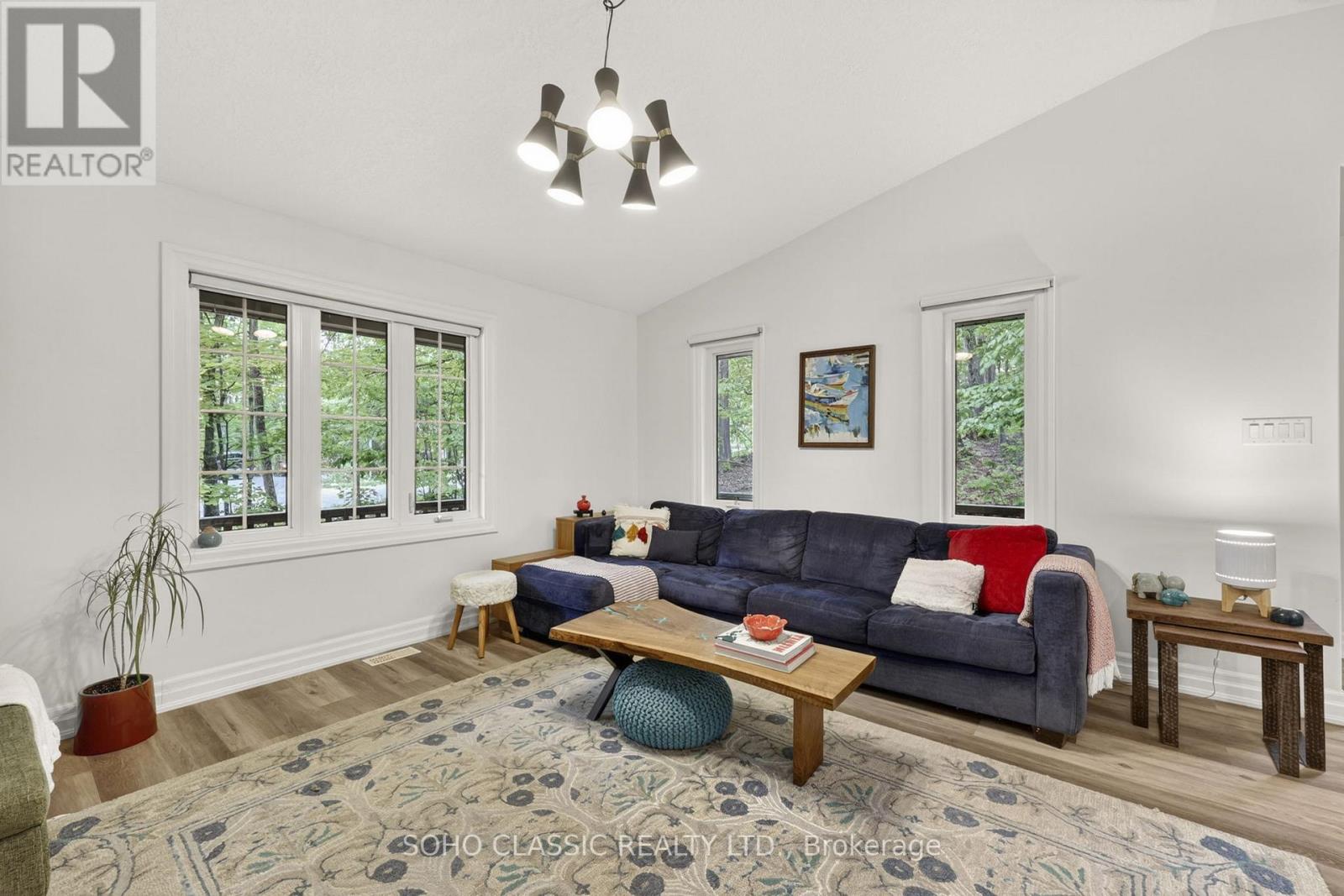 16 Oneida Avenue Property Photo 17