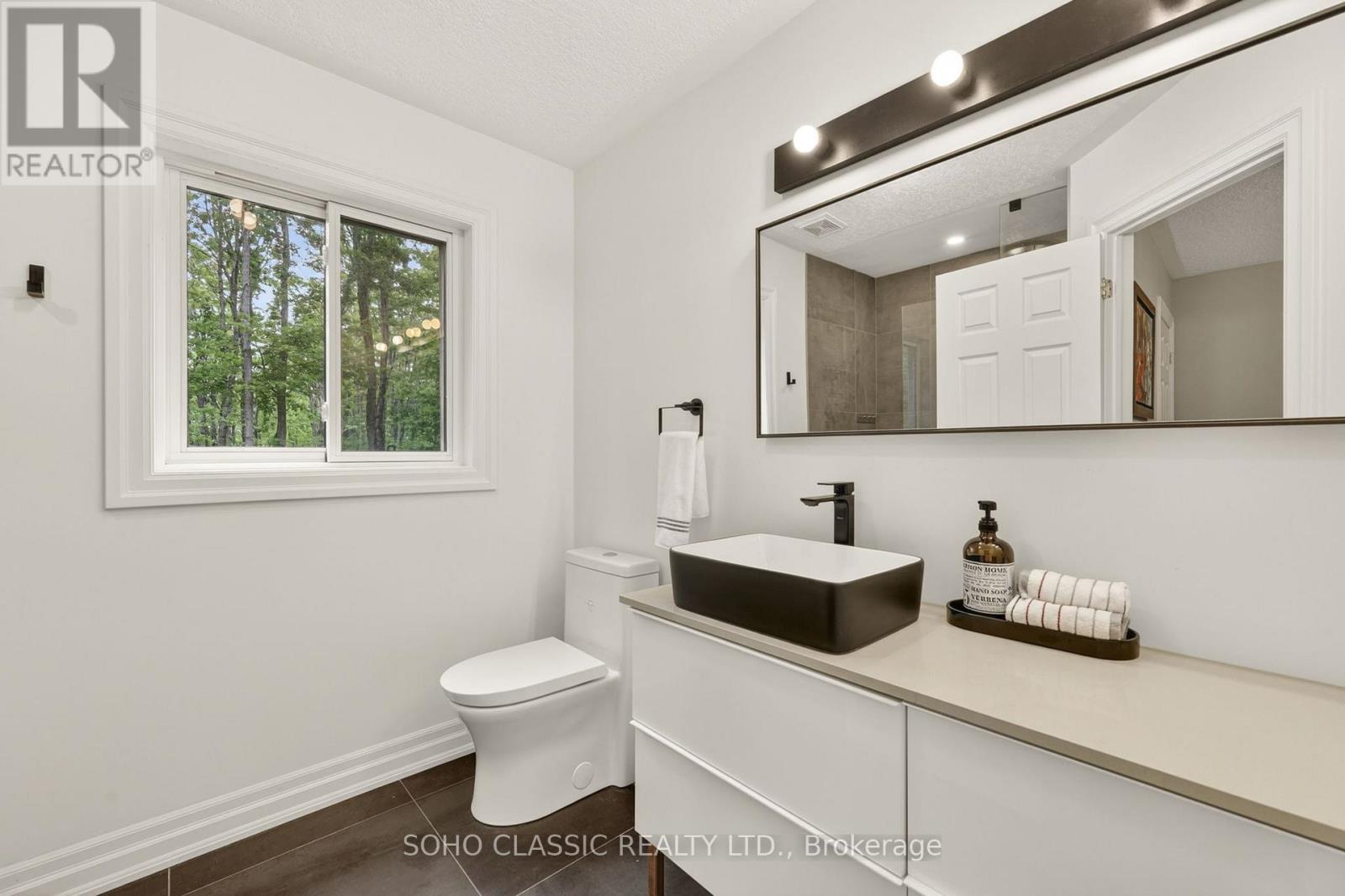 16 Oneida Avenue Property Photo 21