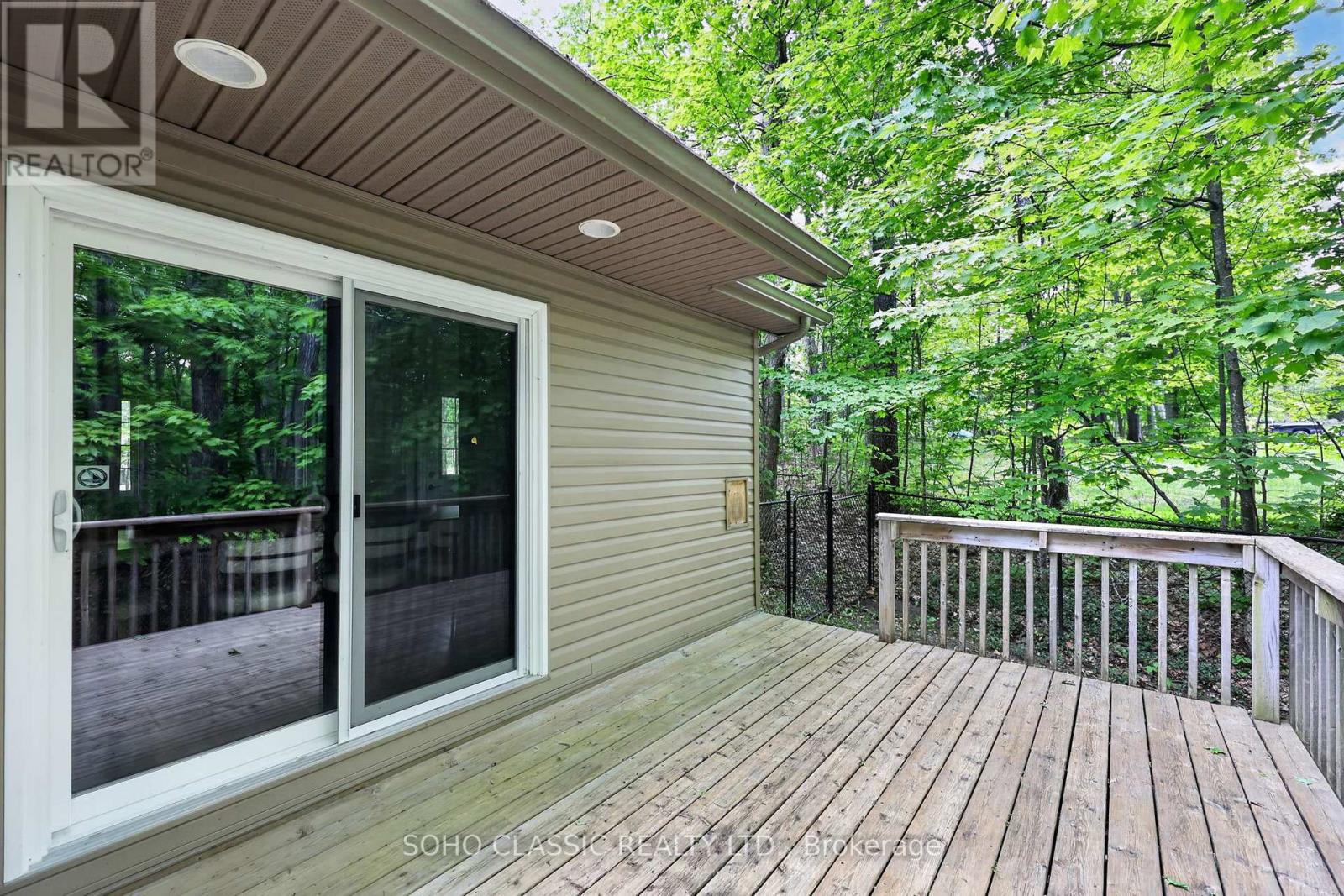 16 Oneida Avenue Property Photo 30