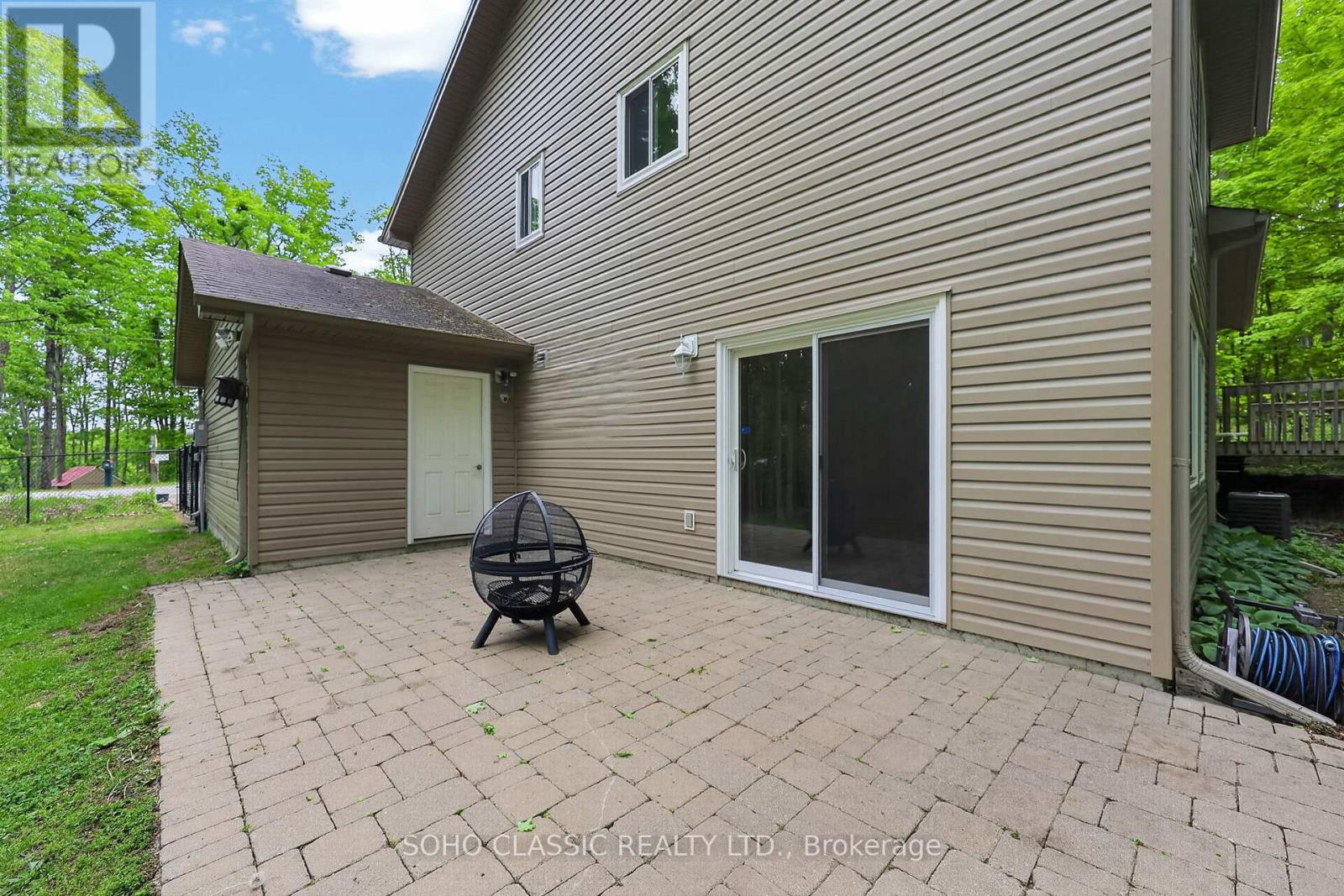 16 Oneida Avenue Property Photo 31