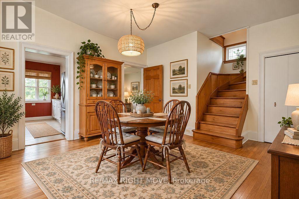 129 Coldwater Road W Property Photo 6