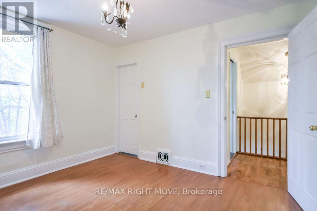 129 Coldwater Road W Property Photo 19