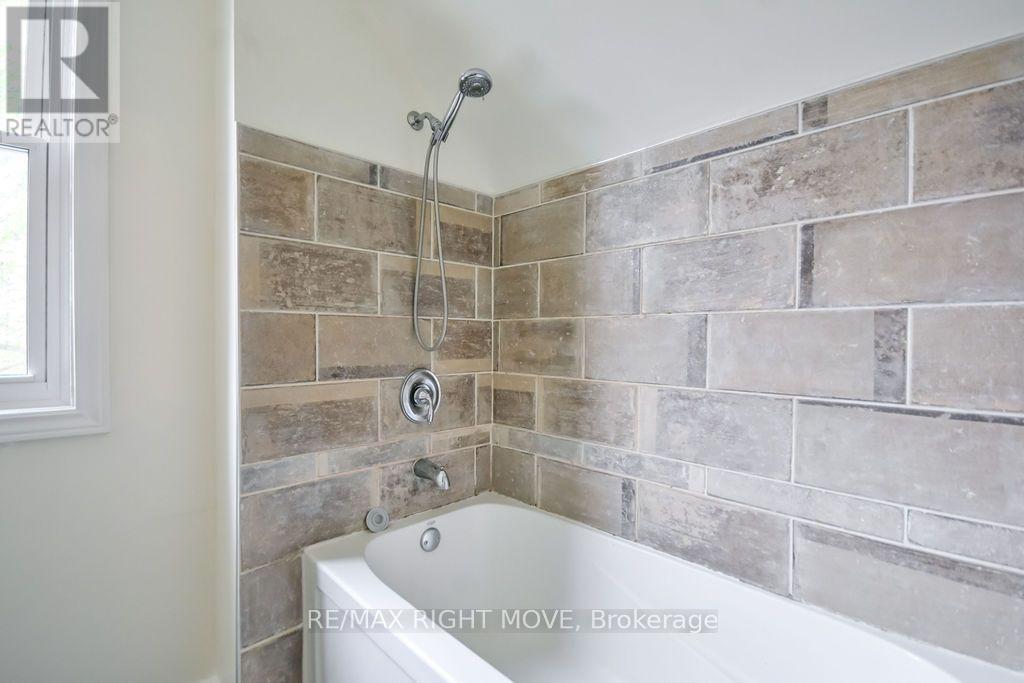 129 Coldwater Road W Property Photo 25