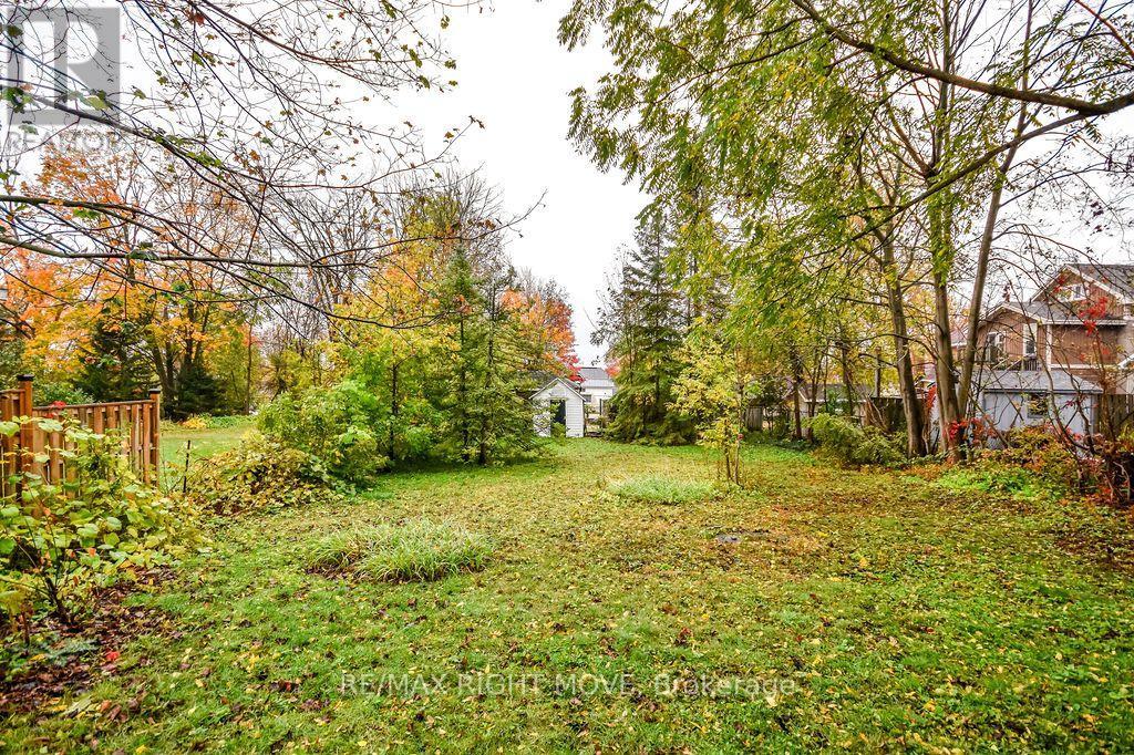 129 Coldwater Road W Property Photo 33