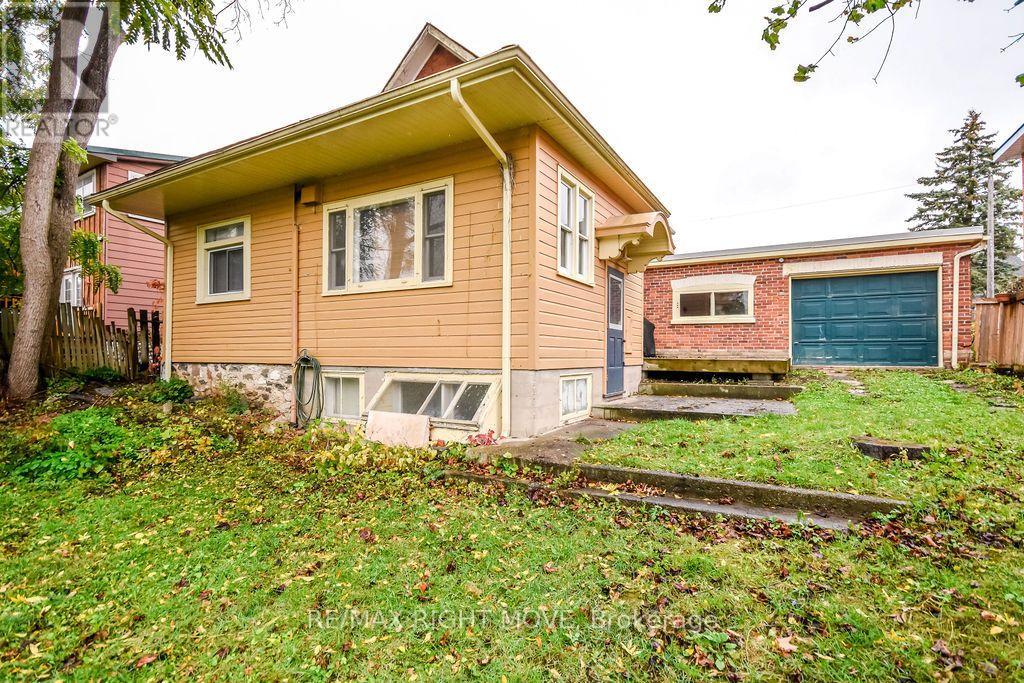 129 Coldwater Road W Property Photo 36