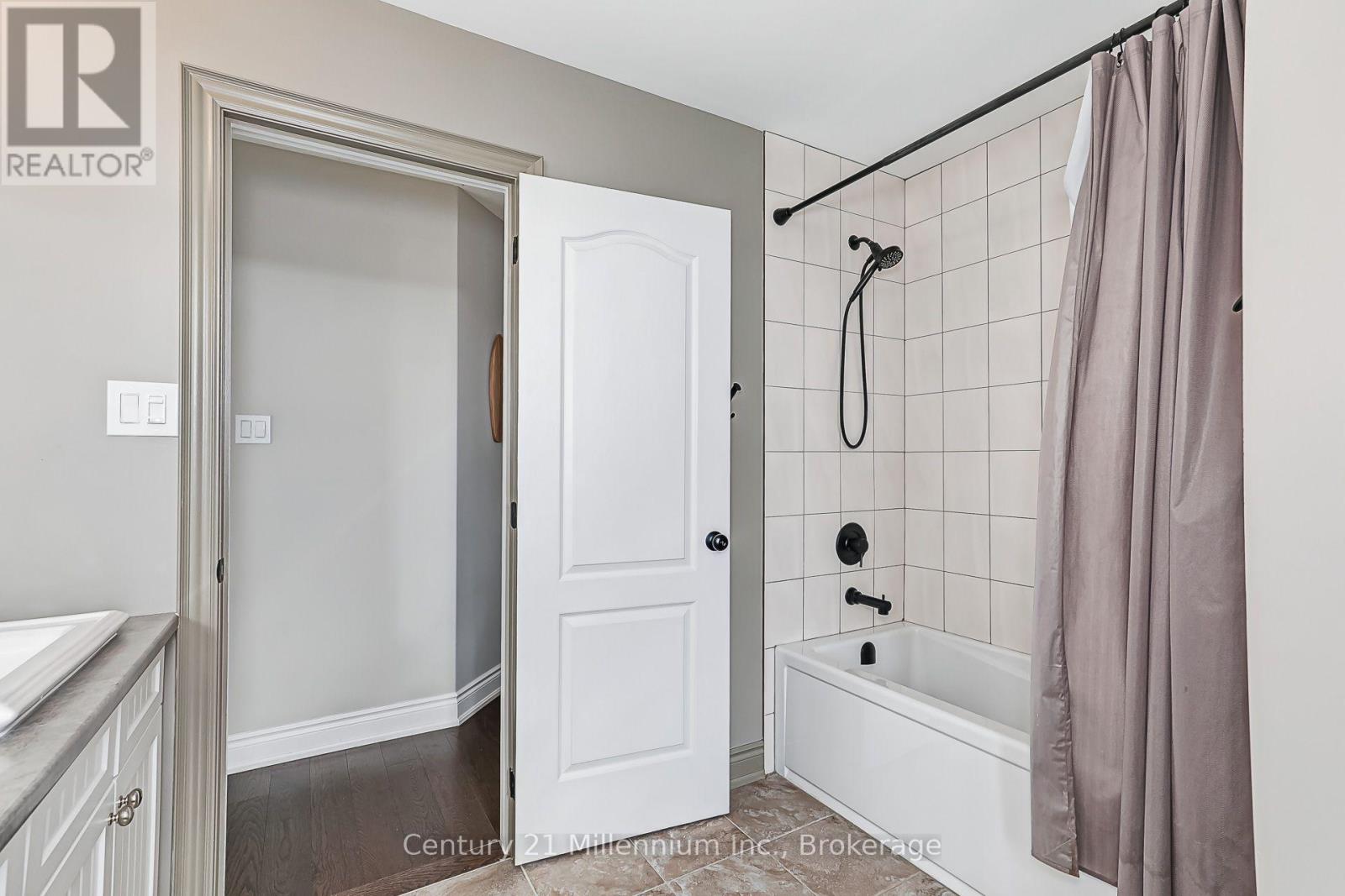 13 Gilpin Crescent Property Photo 16