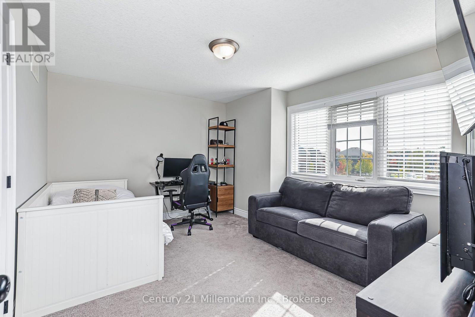 13 Gilpin Crescent Property Photo 17