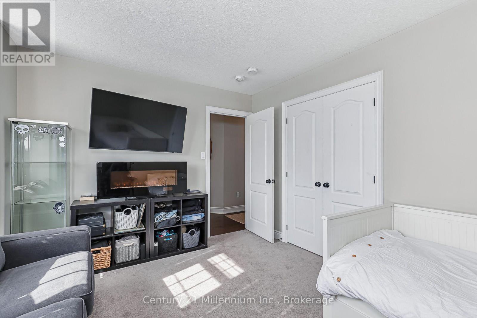 13 Gilpin Crescent Property Photo 18