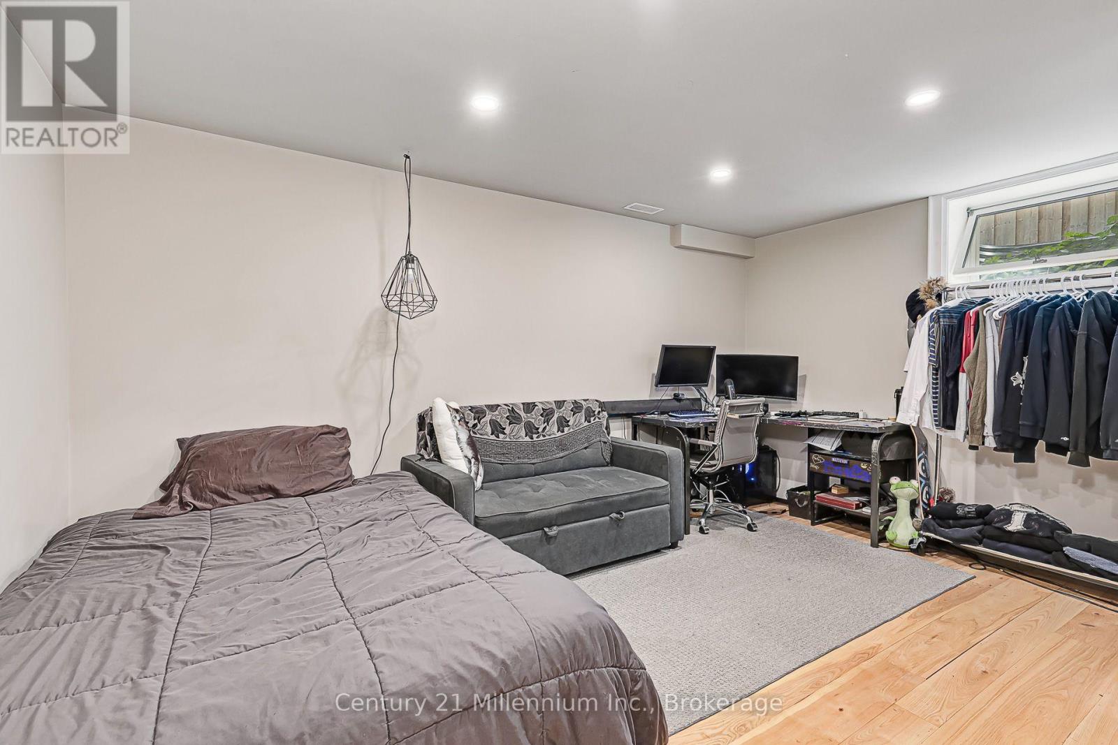 13 Gilpin Crescent Property Photo 34