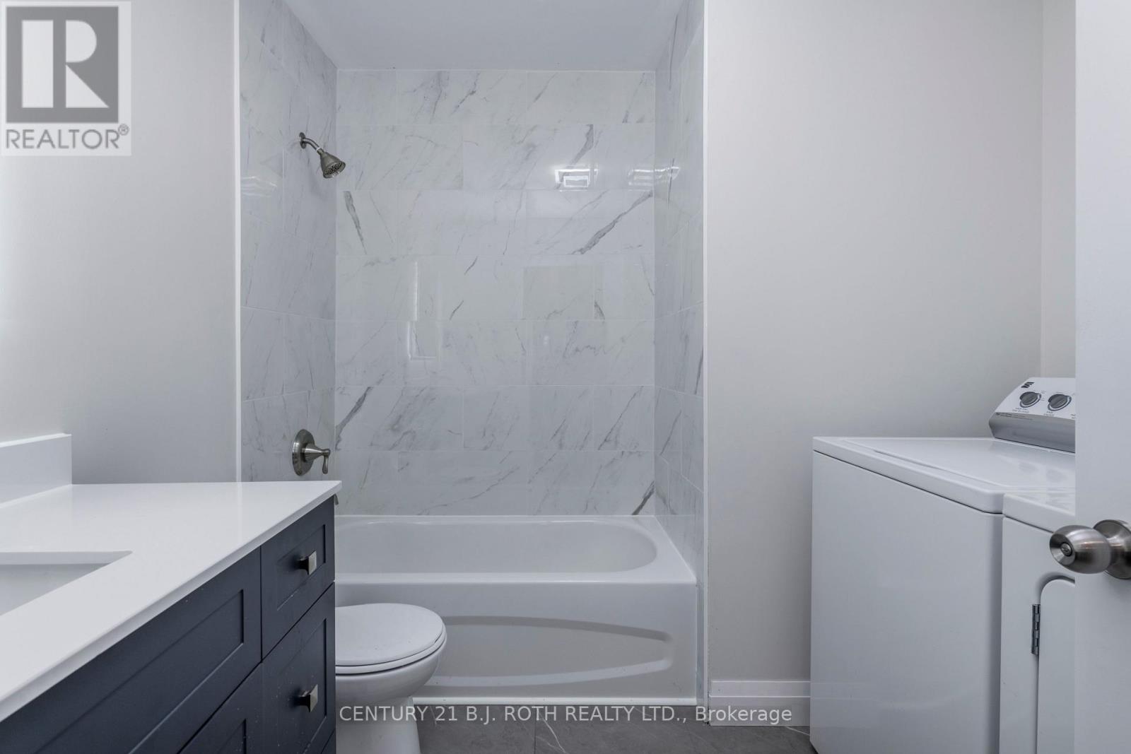 51 James Street E Property Photo 21