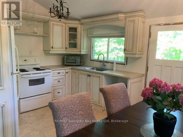 44 Tall Pines Drive Nw Property Photo 5
