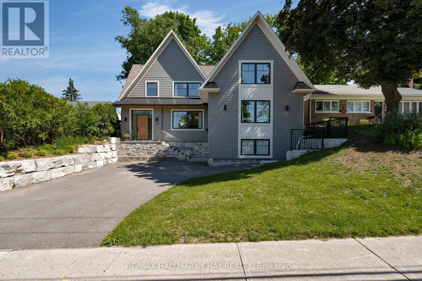 98 Shanty Bay Road Property Photo 2