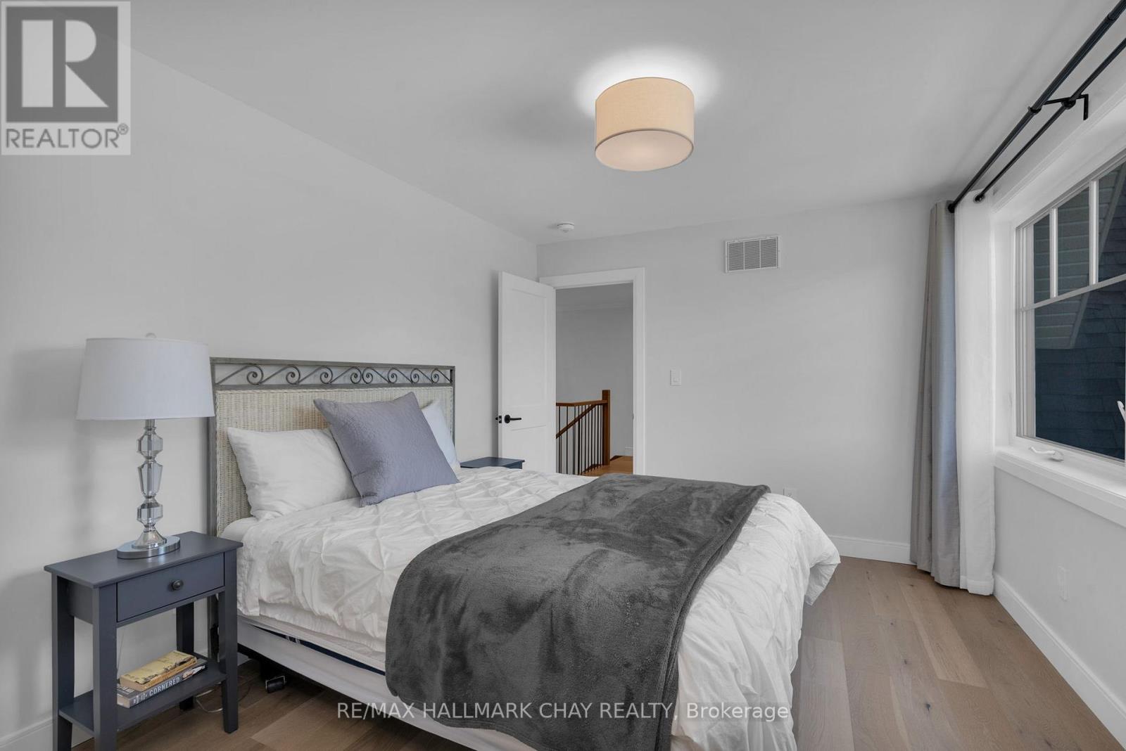 98 Shanty Bay Road Property Photo 23