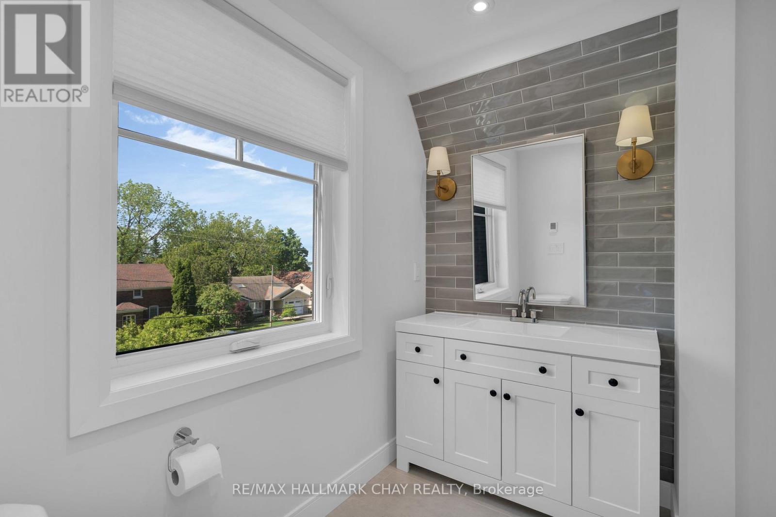 98 Shanty Bay Road Property Photo 25