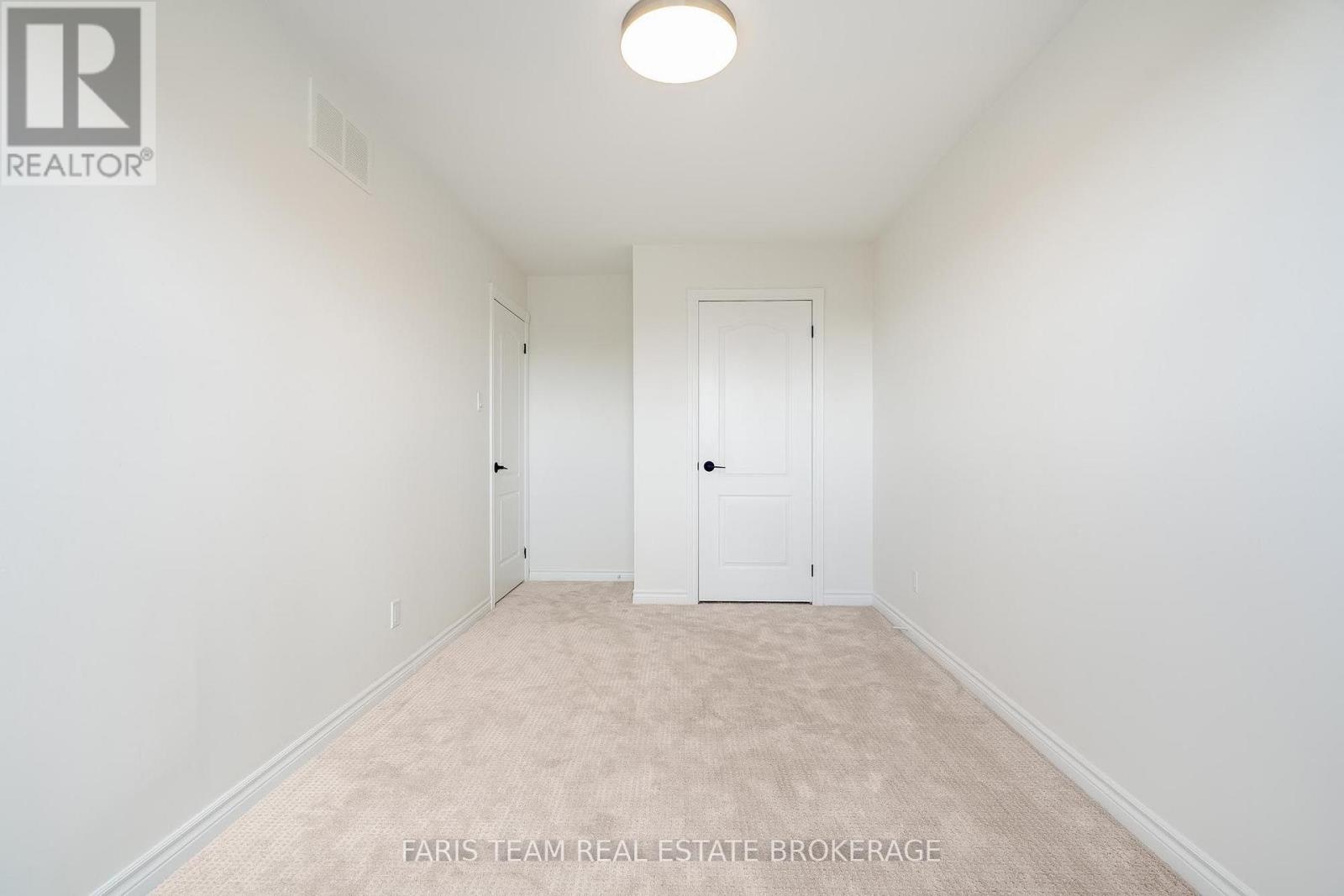 152 Ritchie Crescent Property Photo 15