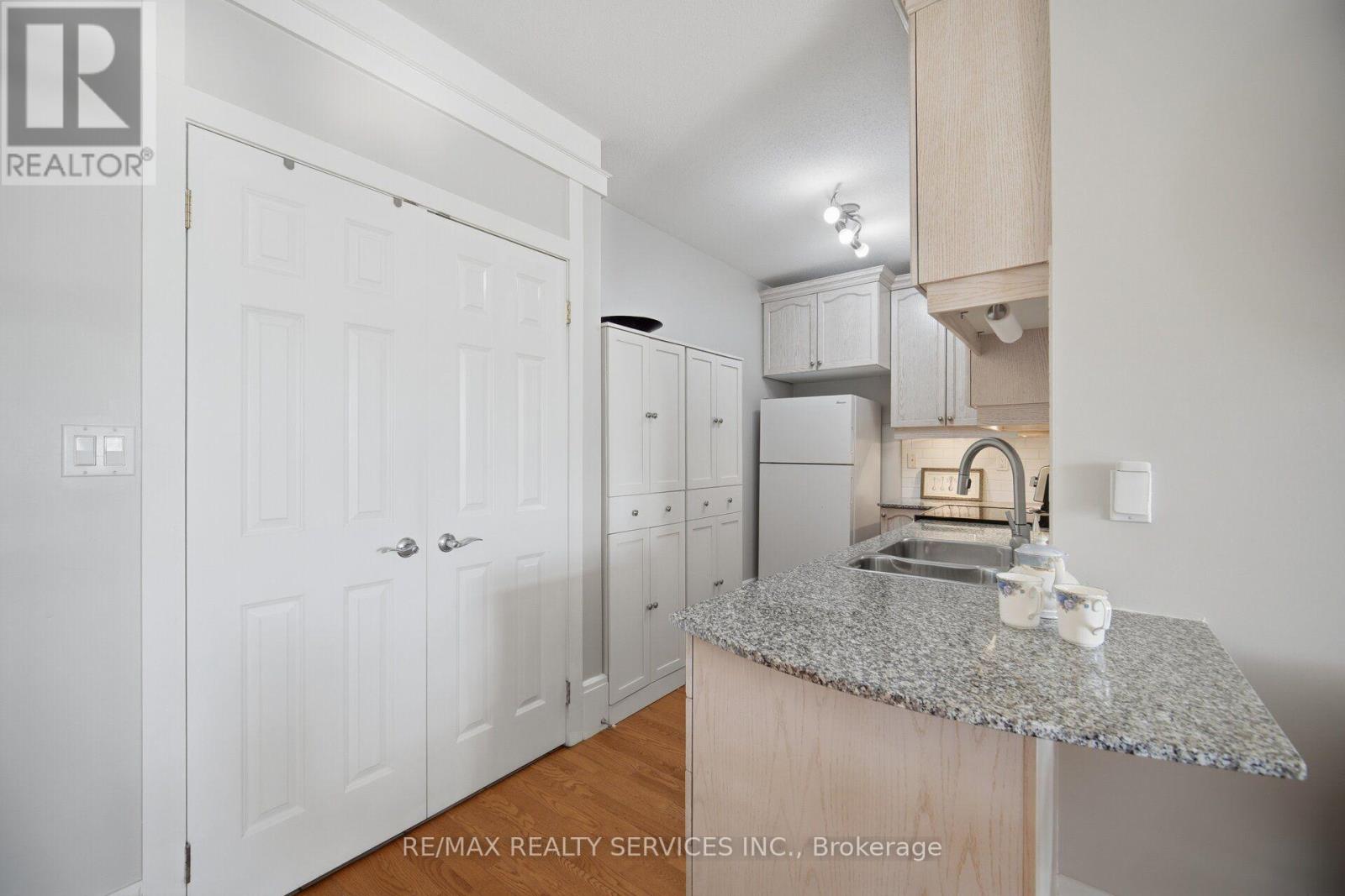 212 - 140 Cedar Island Road Property Photo 9