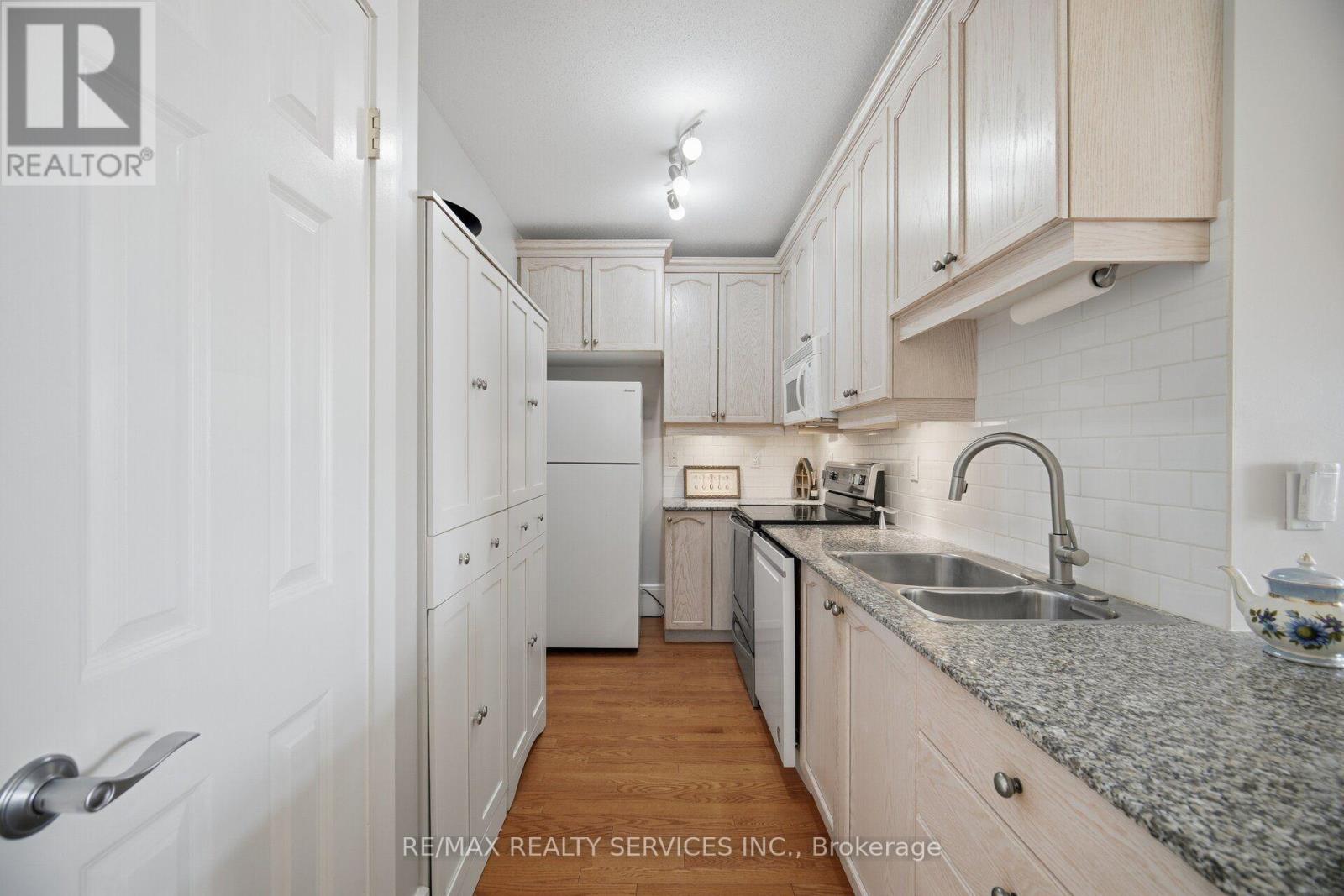 212 - 140 Cedar Island Road Property Photo 10
