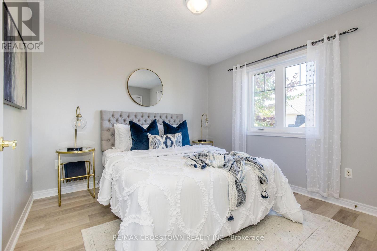 62 Windsor Crescent Property Photo 21