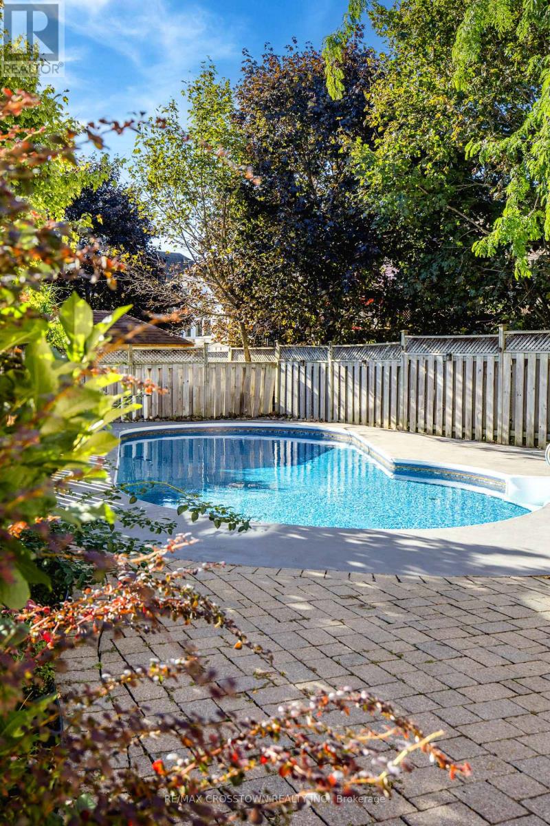 62 Windsor Crescent Property Photo 32