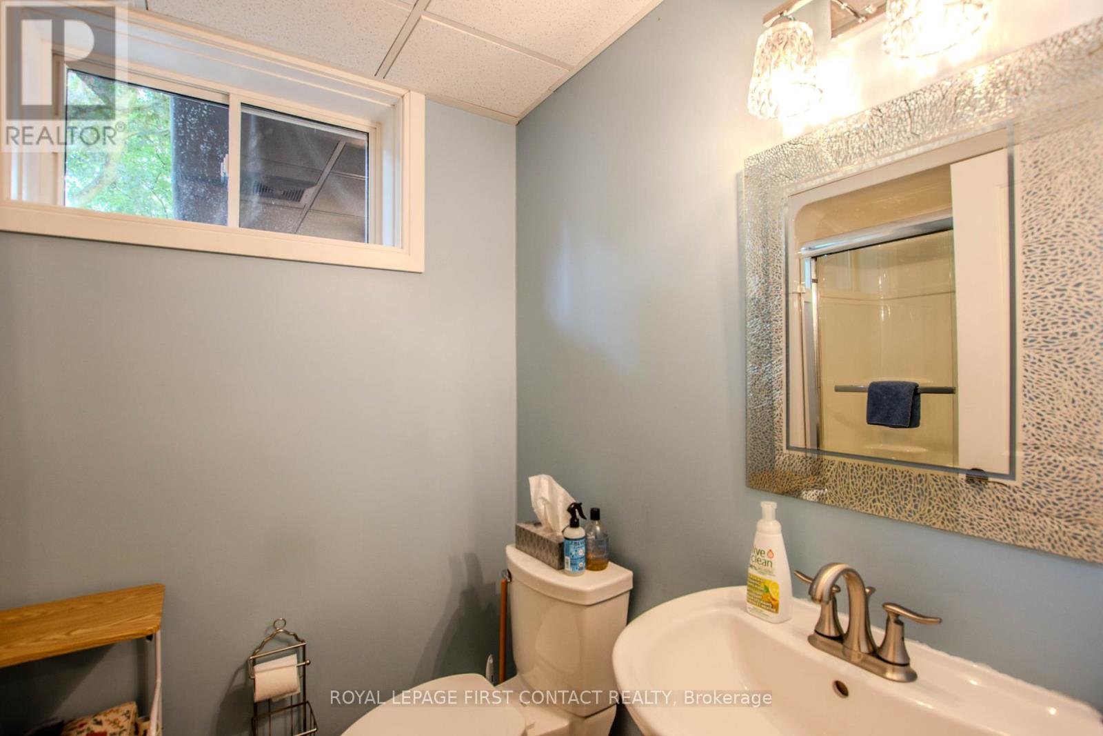 27 Tower Crescent Property Photo 25
