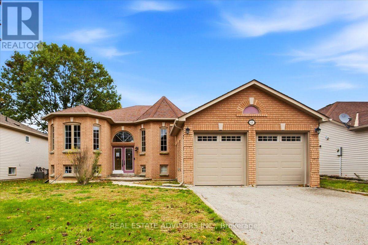 64 Acorn Crescent Property Photo 2