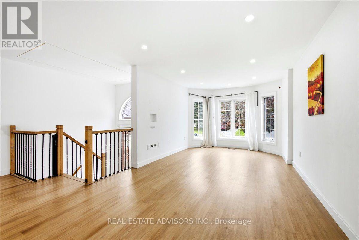 64 Acorn Crescent Property Photo 12
