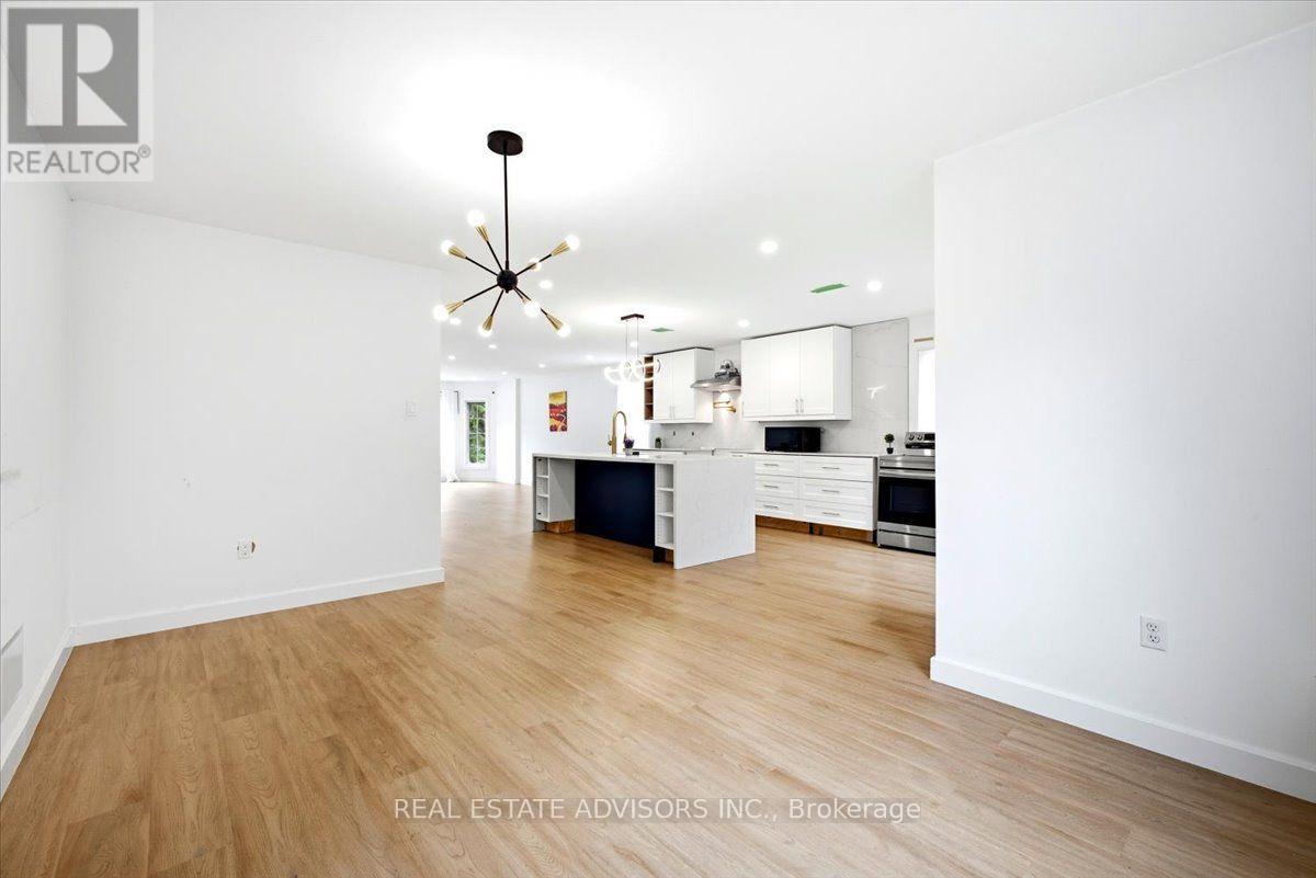 64 Acorn Crescent Property Photo 19