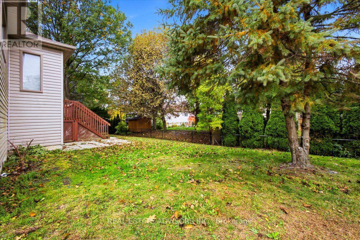 64 Acorn Crescent Property Photo 40