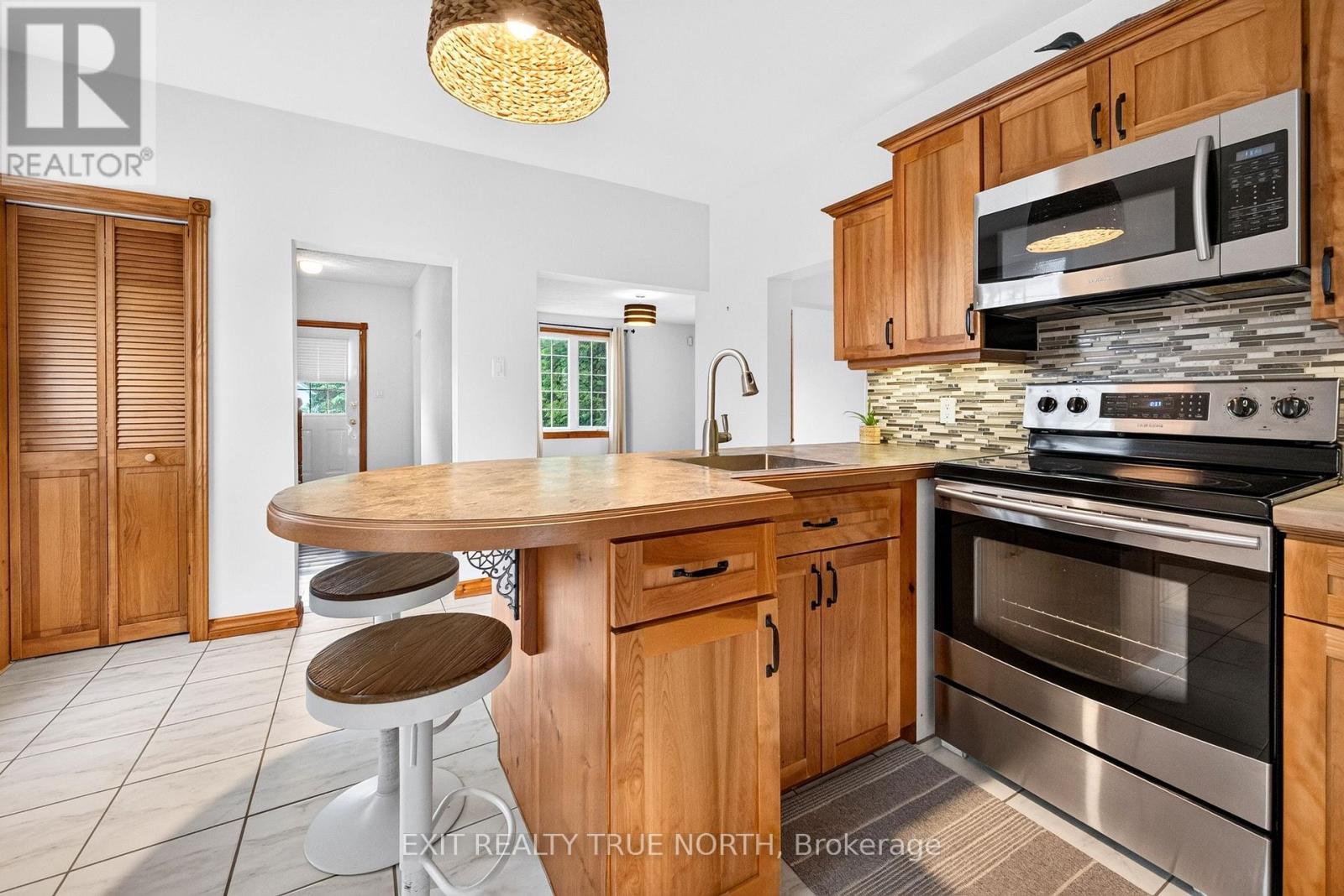 17 Peel Street Property Photo 7