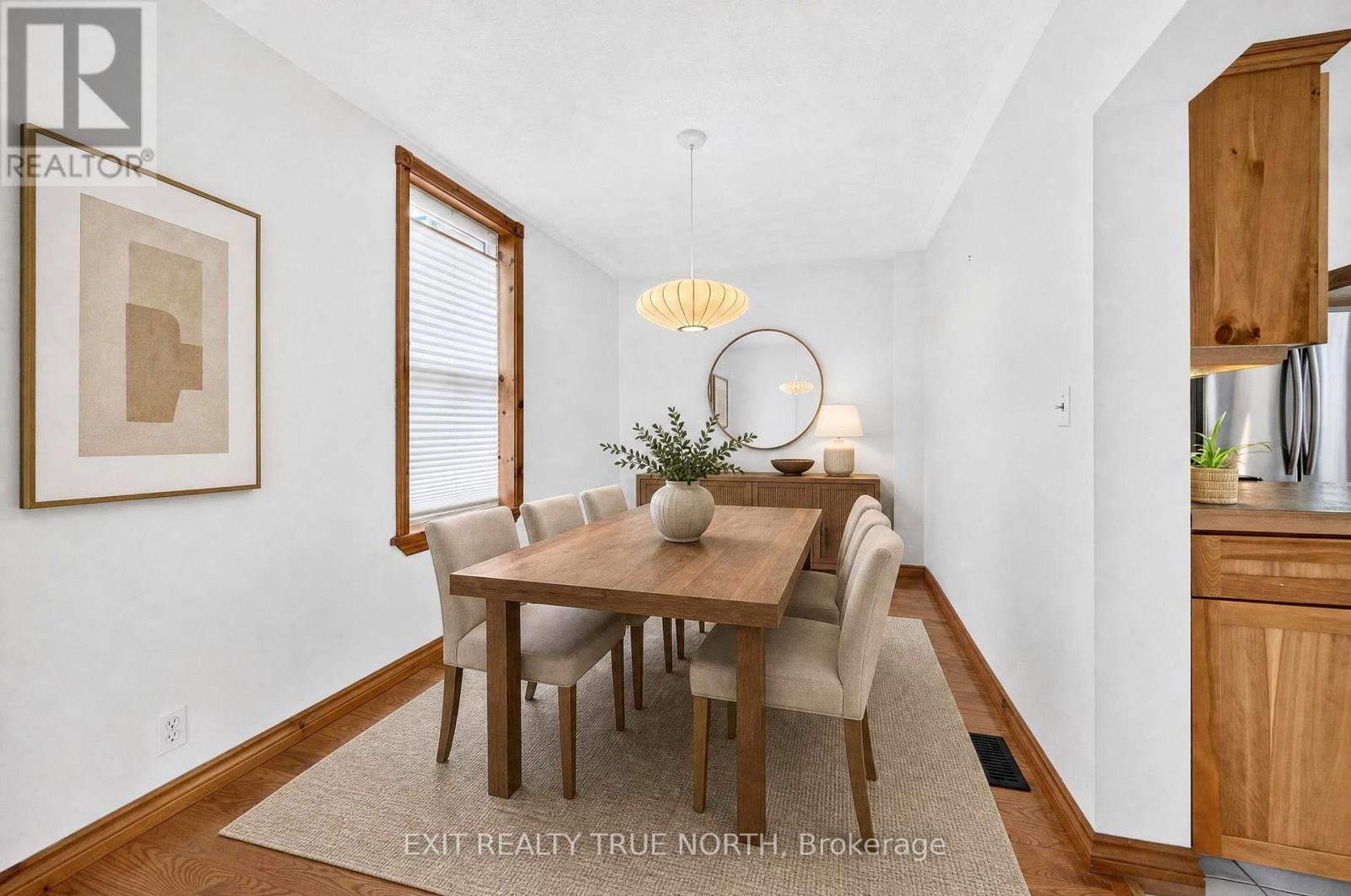 17 Peel Street Property Photo 10