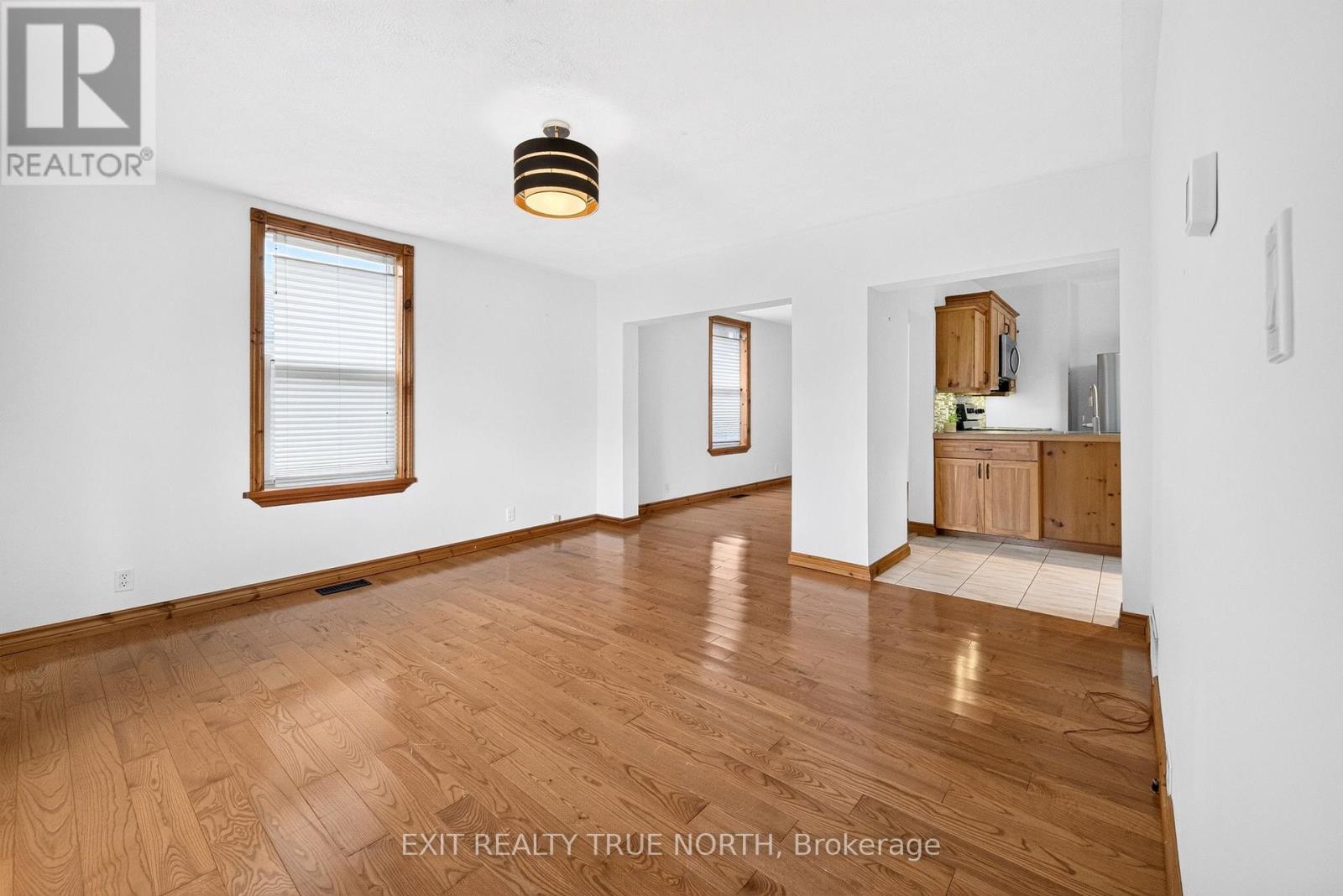 17 Peel Street Property Photo 13