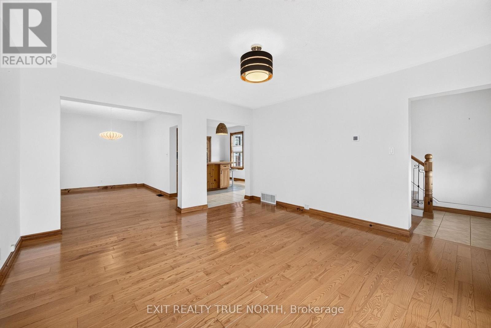 17 Peel Street Property Photo 14