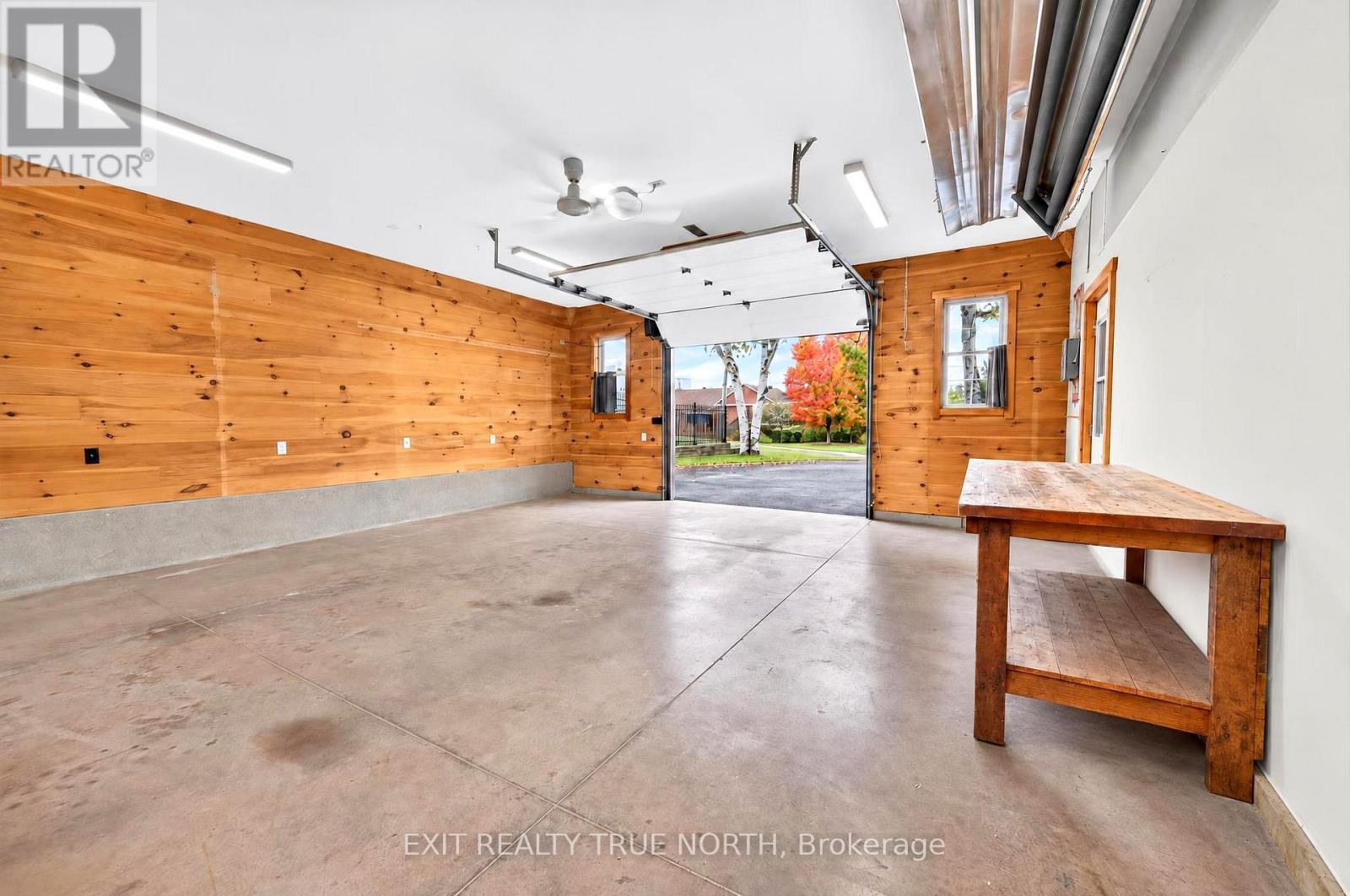 17 Peel Street Property Photo 22