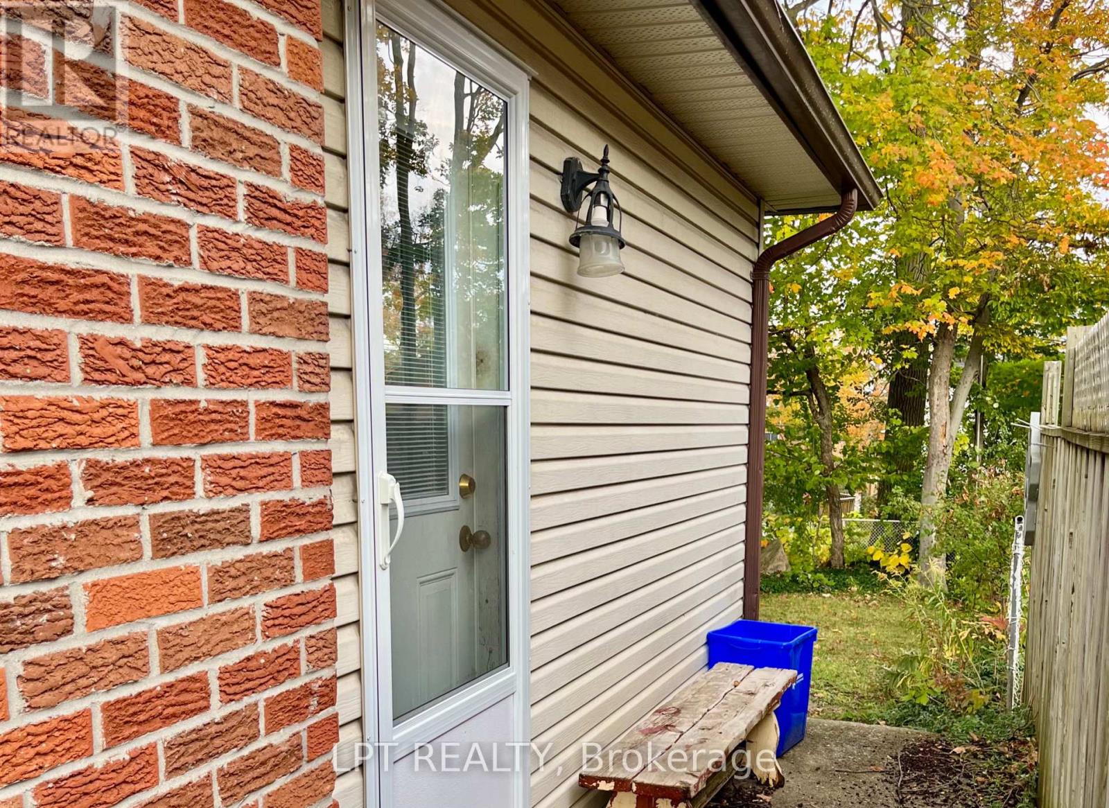 47 Springdale Drive Property Photo 32