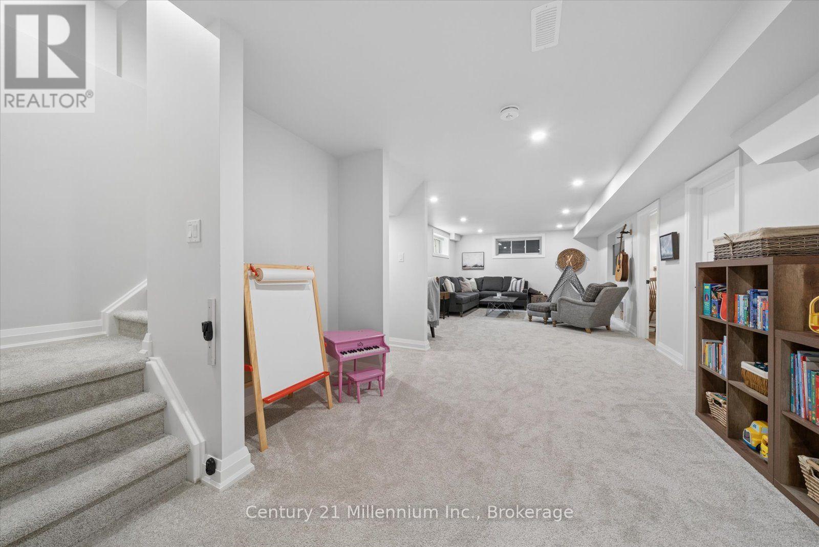 57 Foley Crescent Property Photo 34