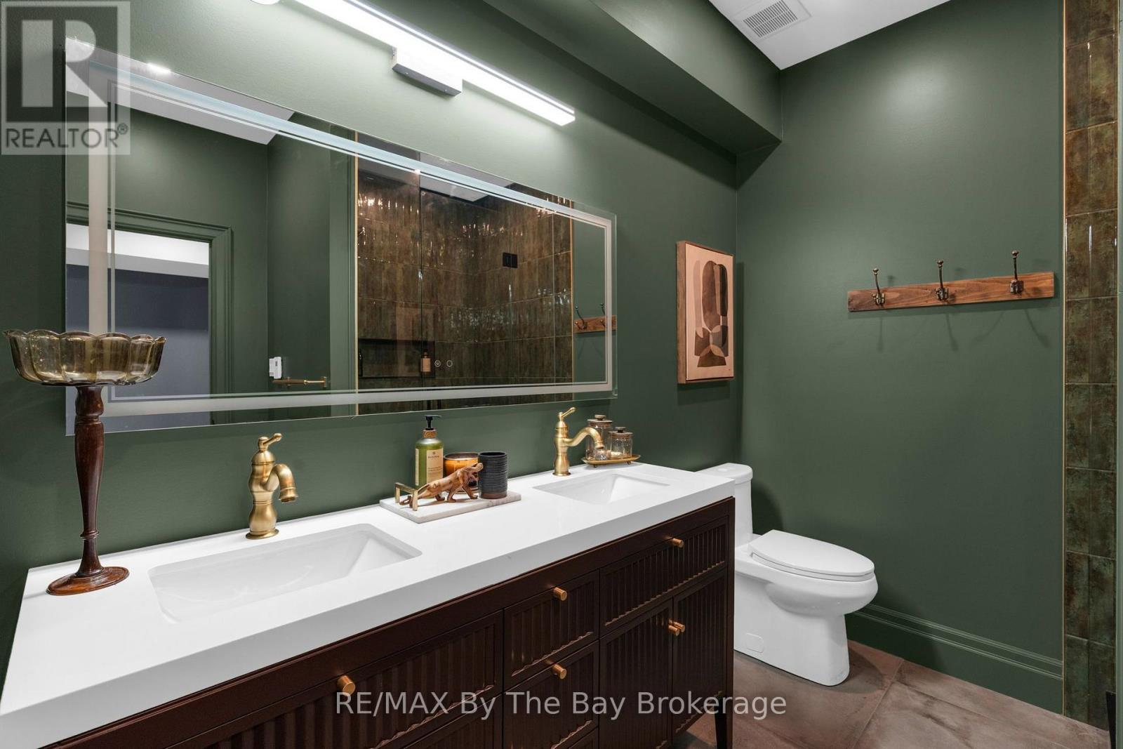 93 Moonstone Road E Property Photo 35