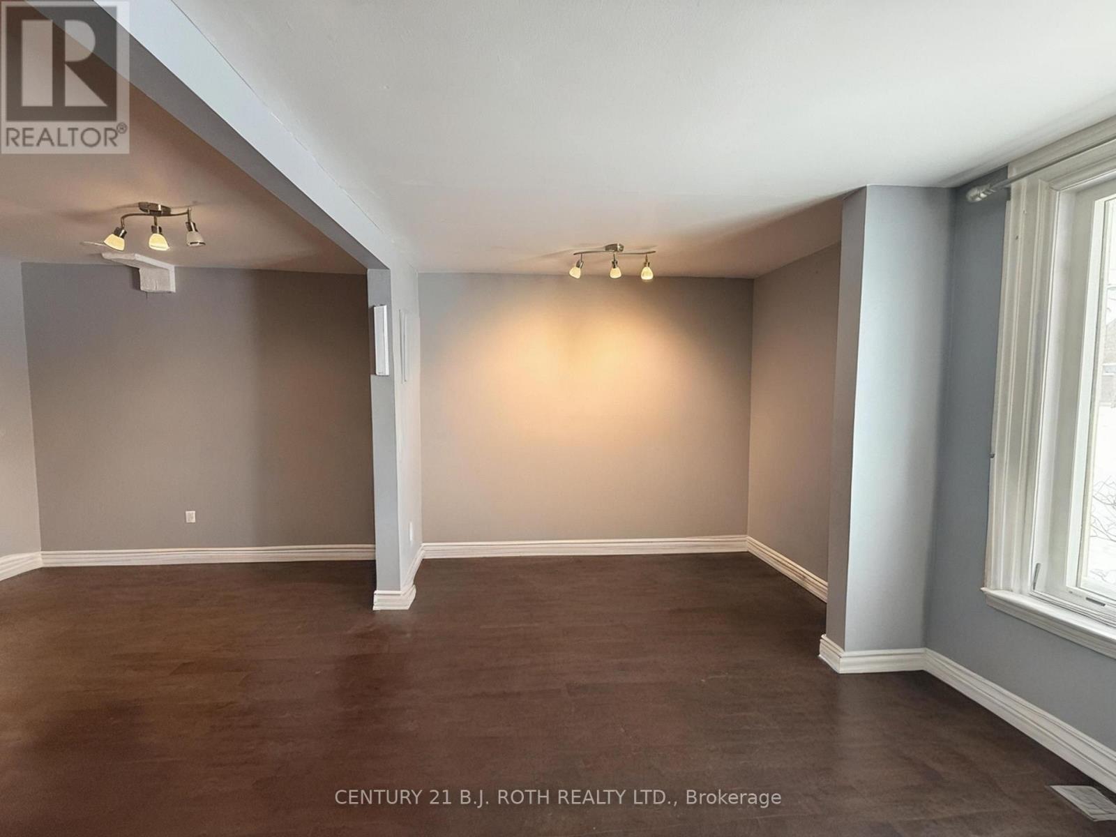 Low - 58 Mary Street Property Photo 2