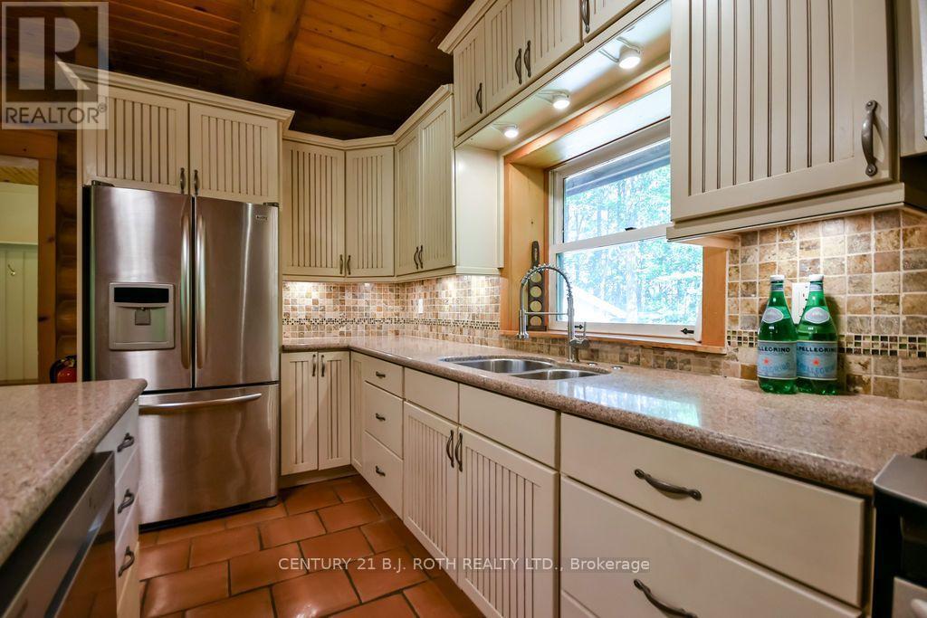 5222 6th Line N Property Photo 17