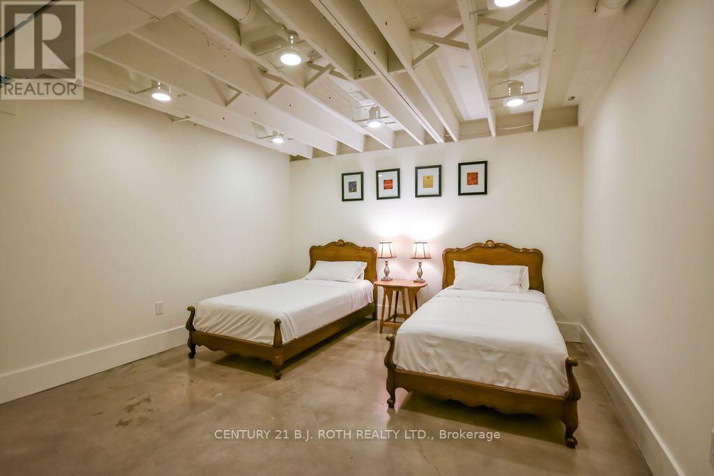 5222 6th Line N Property Photo 34