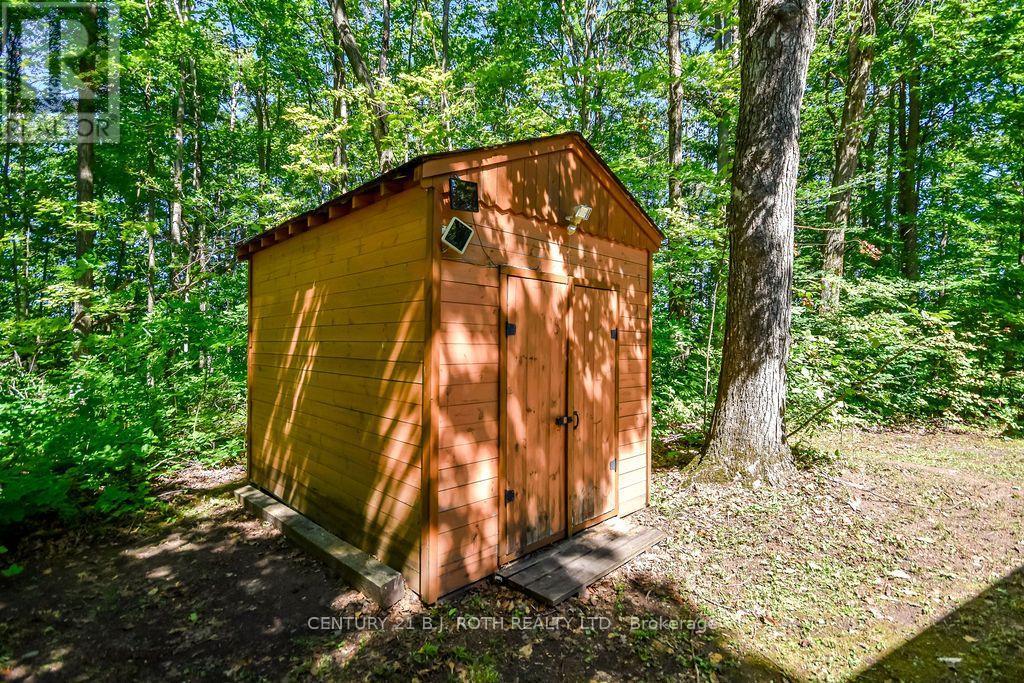 5222 6th Line N Property Photo 37