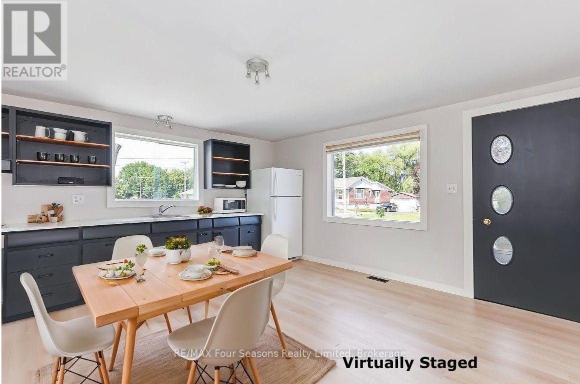 231 Superior Street Property Photo 9