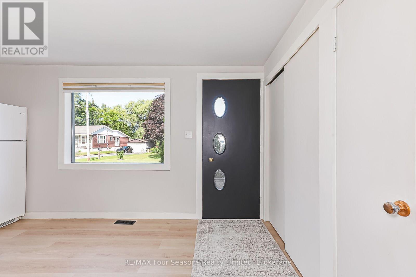 231 Superior Street Property Photo 37