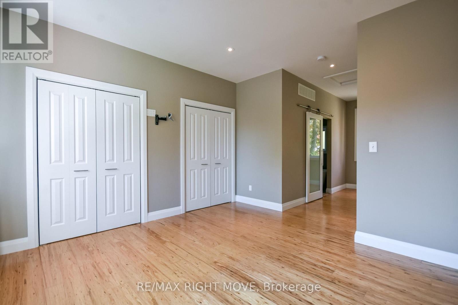 10 Letitia Street Property Photo 23