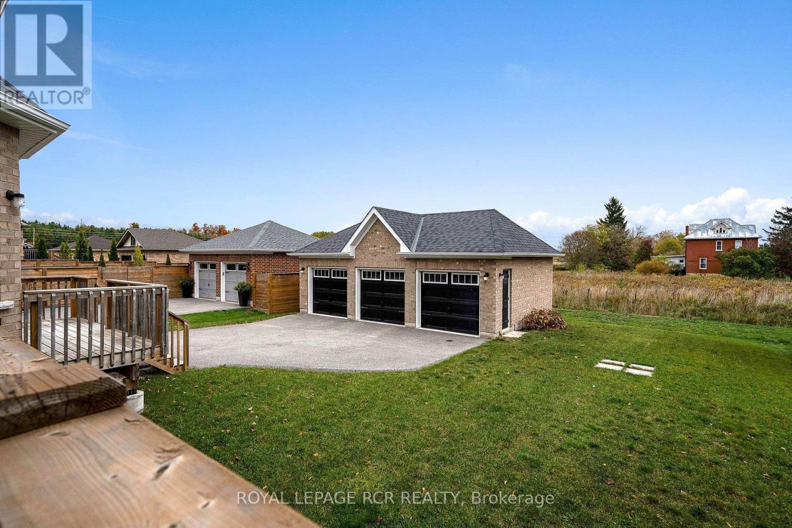 213 Mary Street Property Photo 10