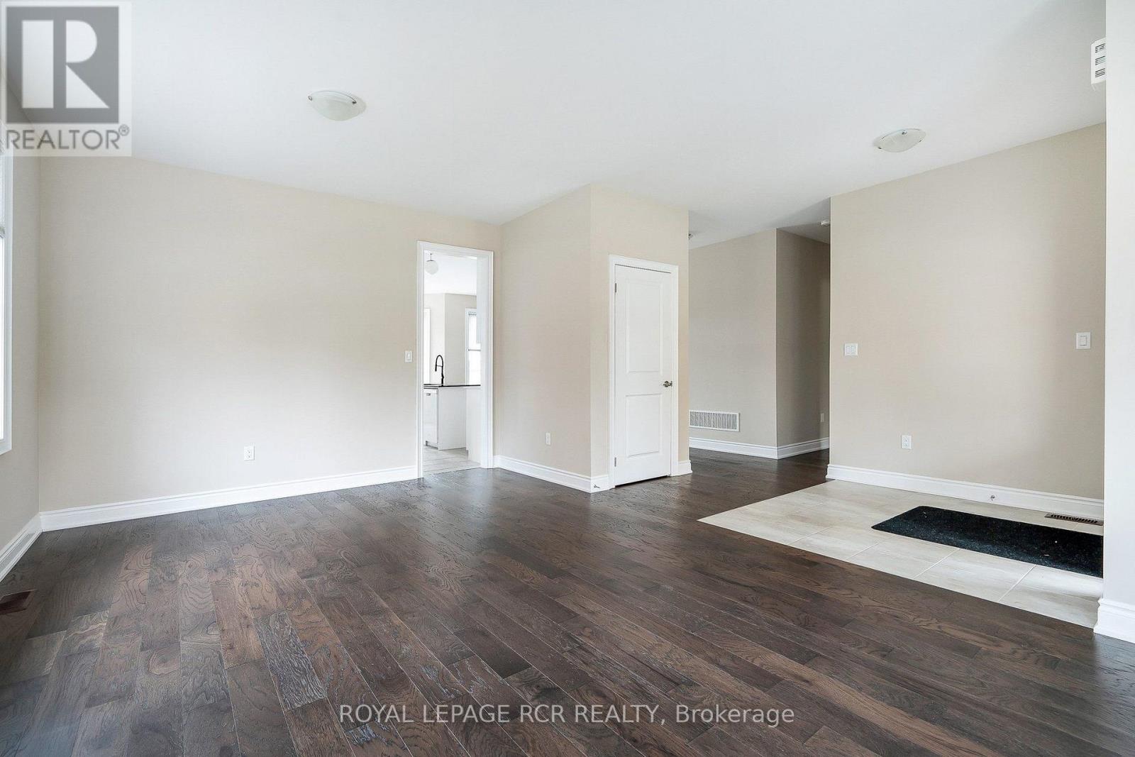 213 Mary Street Property Photo 14