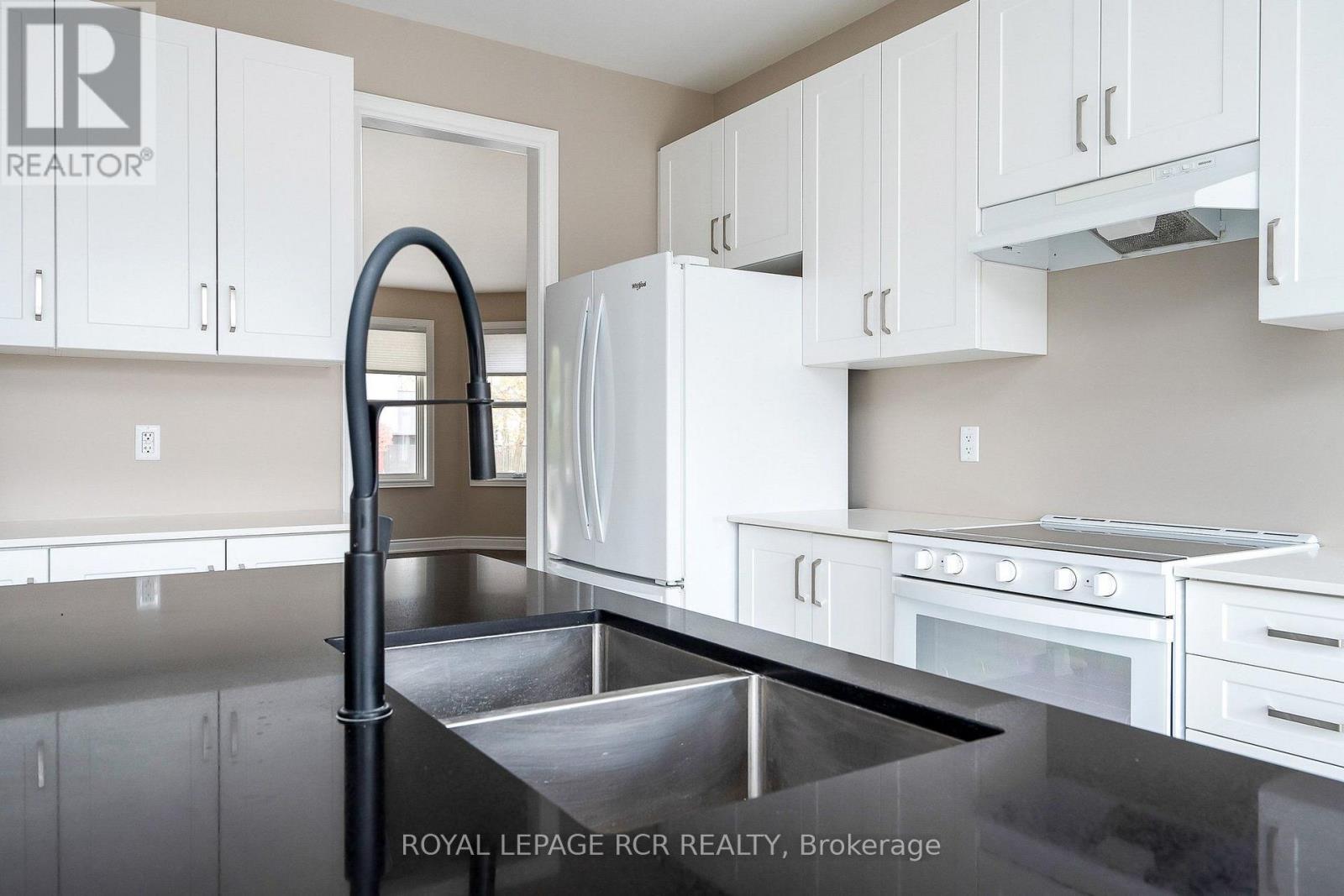 213 Mary Street Property Photo 23