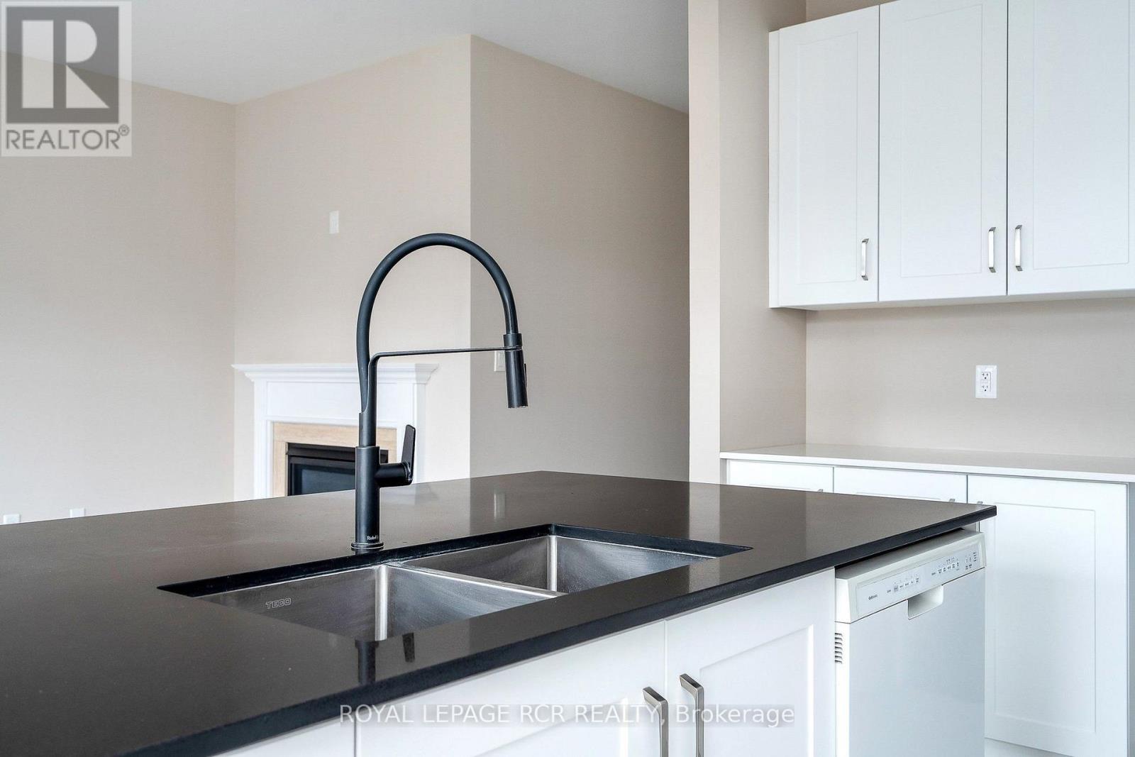 213 Mary Street Property Photo 25
