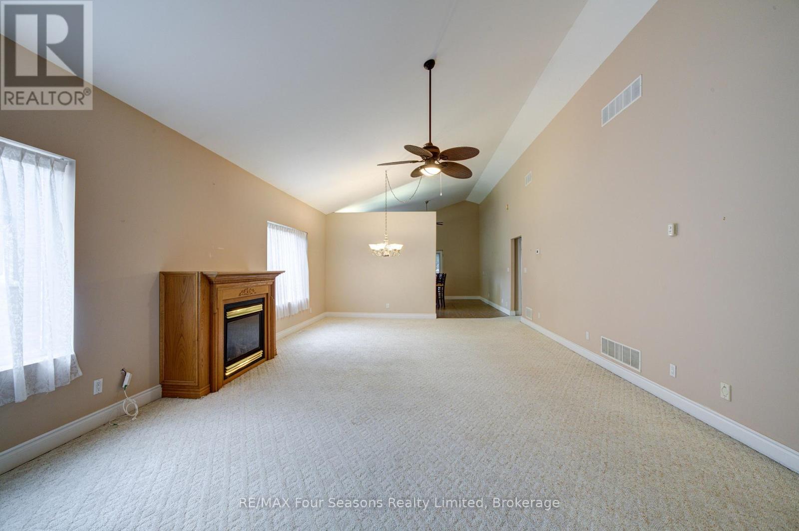 205 Bryan Drive Property Photo 8